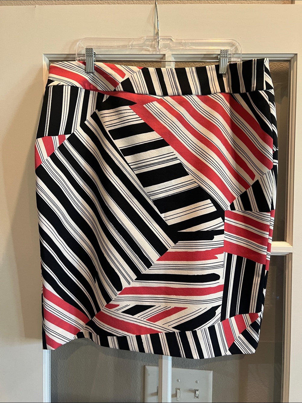 Nine West Black White and Red Geometric Stripe Pencil Skirt